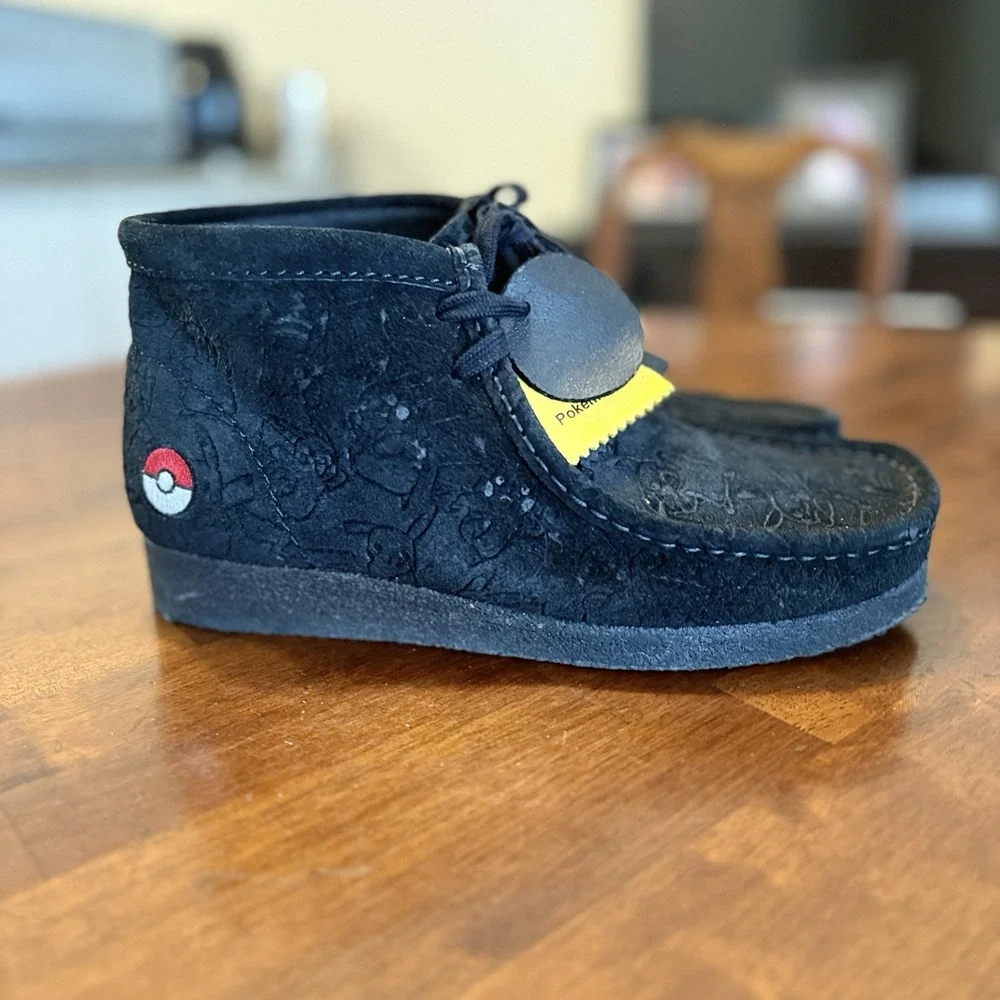 Clark's x Pokemon Original Collection Wallabe Boots Colab Mens Size 7 Black
